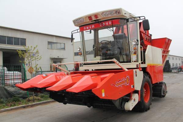 國豐4行國豐4YZP-4E型自走式玉米收獲機
