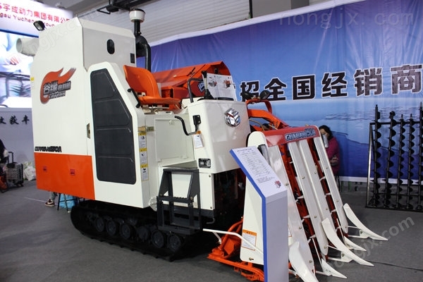 宇成4LBZ-150A半喂入聯合收割機