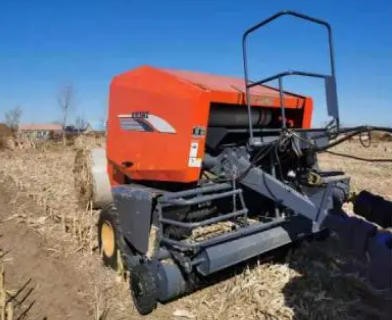 山東江華9YGQ-2.2圓草捆打捆機