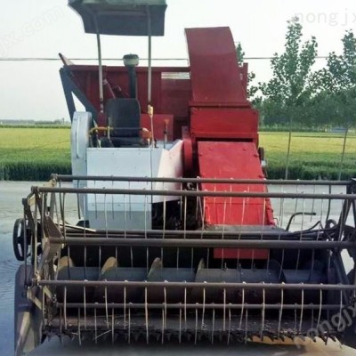 牧草收割粉碎青儲機