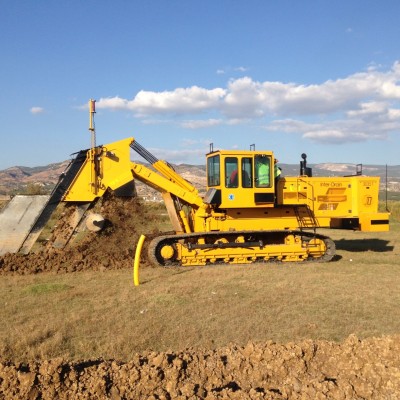 開溝鋪管機農(nóng)田暗管排水工程