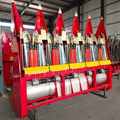 新款玉米籽粒割臺(tái) 可匹配多種型號收割機(jī)8片拉莖輥刀 雜糧收割臺(tái)